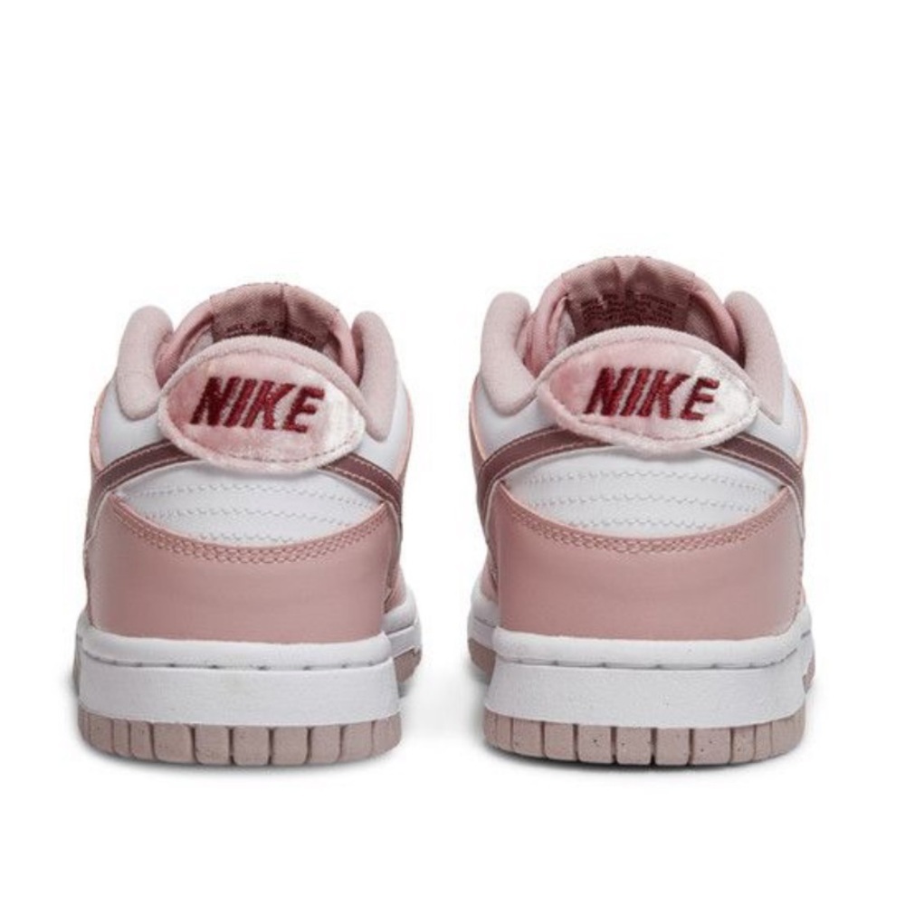 Nike dunk gs
Velvet pink 
Brand new - Picture 8 of 11